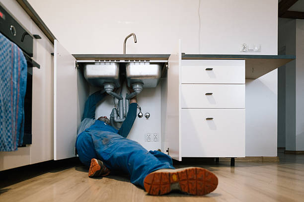 Professional Plumbing technician working in New Salisbury, IN